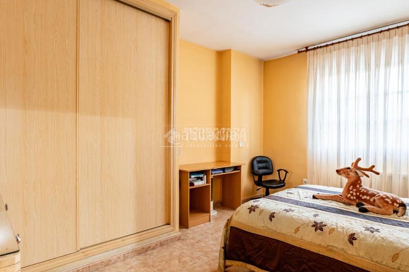 Foto 487dbbec-5eb6-4ac7-809e-fc8040cf377d. Doppelhaus mit heizung parking in Los Villares Arganda del Rey