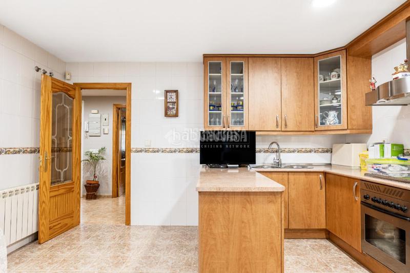 Foto 744a48ee-b0d6-425b-8953-bf6f782c1aa5. Doppelhaus mit heizung parking in Los Villares Arganda del Rey