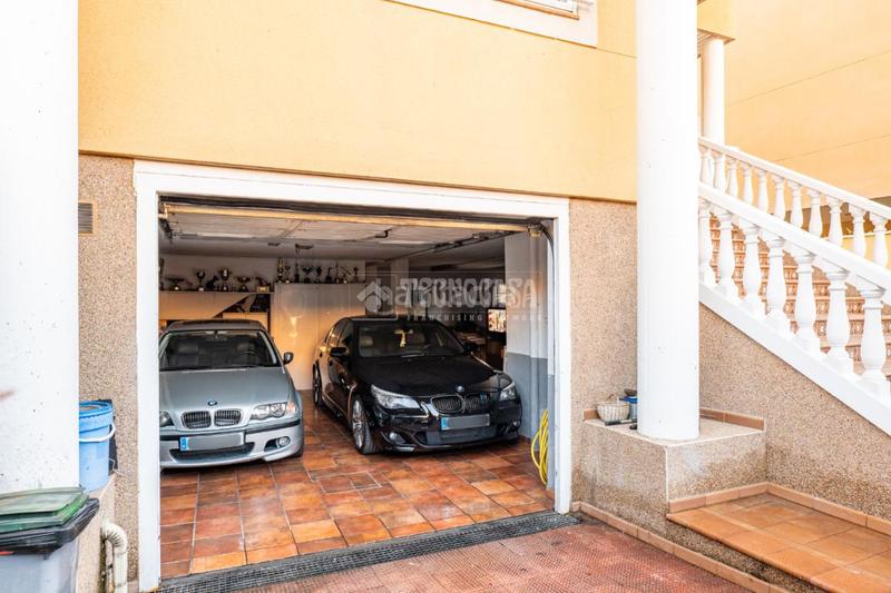 Foto 7c01023e-a253-4593-834f-fe62d80411de. Doppelhaus mit heizung parking in Los Villares Arganda del Rey