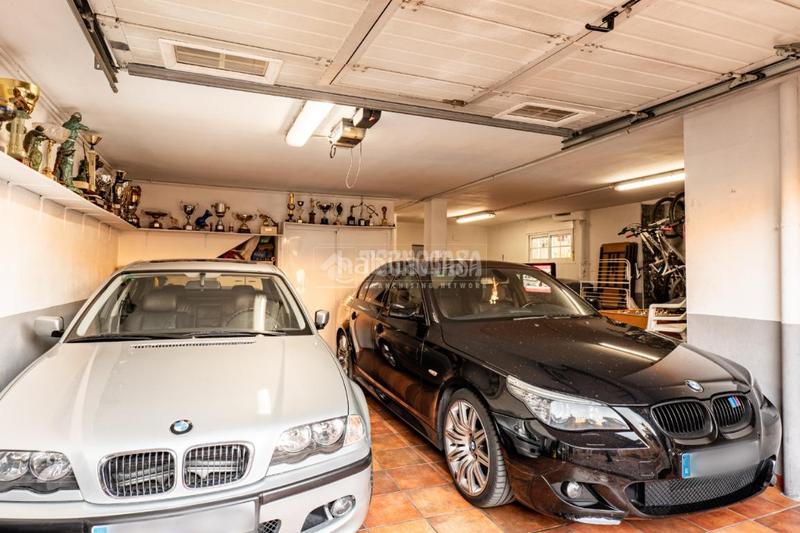 Foto 85a151f9-e720-403b-b2c8-ea6a37f3694c. Doppelhaus mit heizung parking in Los Villares Arganda del Rey