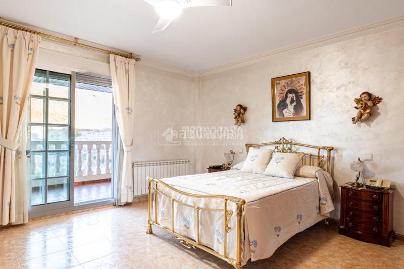 Foto c194e970-1bc0-4407-89ff-36717d326f3d. Doppelhaus mit heizung parking in Los Villares Arganda del Rey