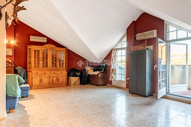 Foto c912577a-0989-4197-a309-886c0158d158. Doppelhaus mit heizung parking in Los Villares Arganda del Rey