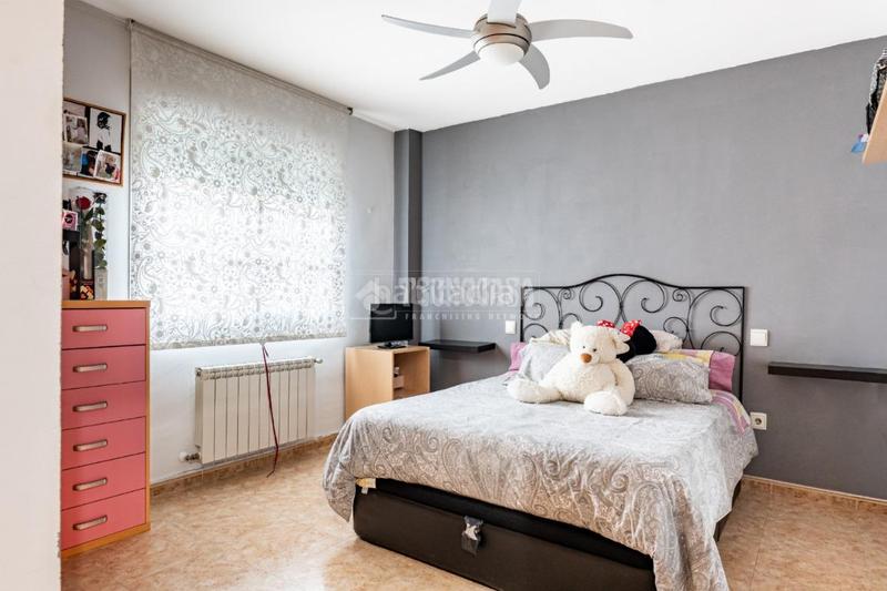 Foto cdb95525-3452-49c6-9e33-6e60bd9fc6d8. Doppelhaus mit heizung parking in Los Villares Arganda del Rey