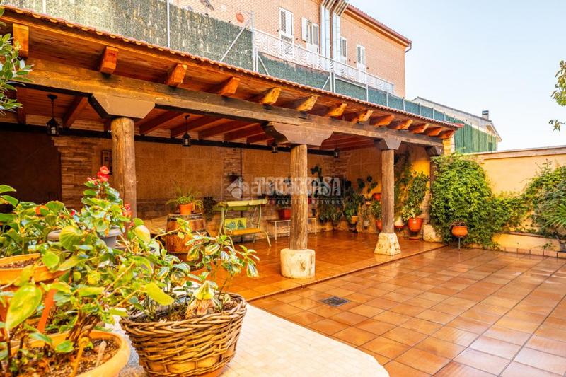 Foto fdace359-6d41-433c-83c5-db70882b4e05. Doppelhaus mit heizung parking in Los Villares Arganda del Rey