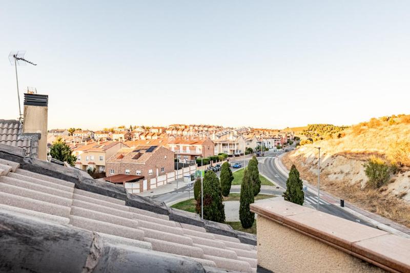 Foto ff03ea30-5b94-48e8-86ea-297ed6825b0e. Doppelhaus mit heizung parking in Los Villares Arganda del Rey