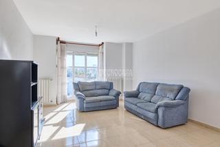 Etagenwohnung in Los Villares. Piso en venta en arganda del rey