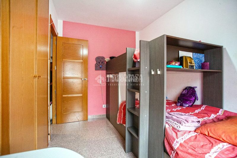 Foto 51e0fb0e-45f8-44c1-b104-76d47b075e75. Casa aparellada amb calefacció aparcament piscina a Arganda del Rey