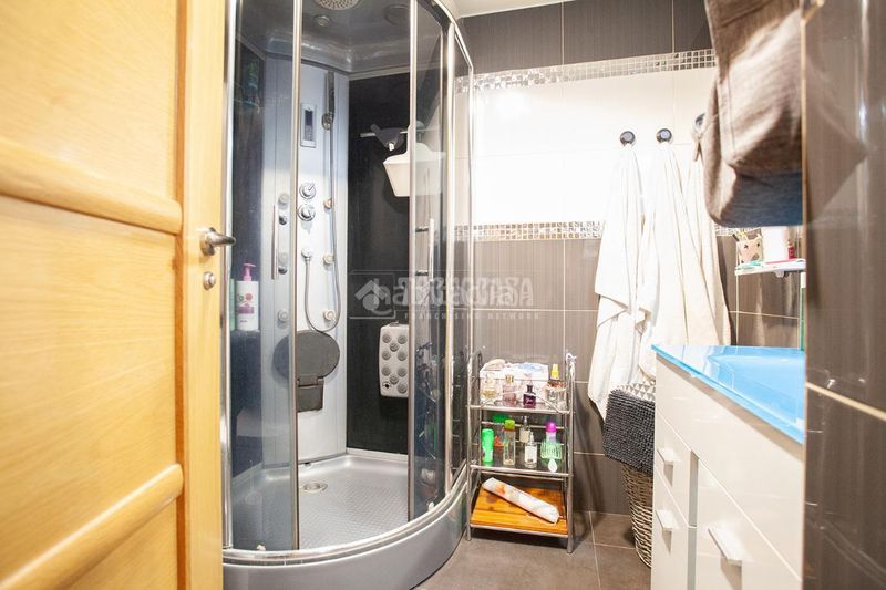 Foto 99761485-3c17-4b33-be40-127ea1ec8628. Casa aparellada amb calefacció aparcament piscina a Arganda del Rey