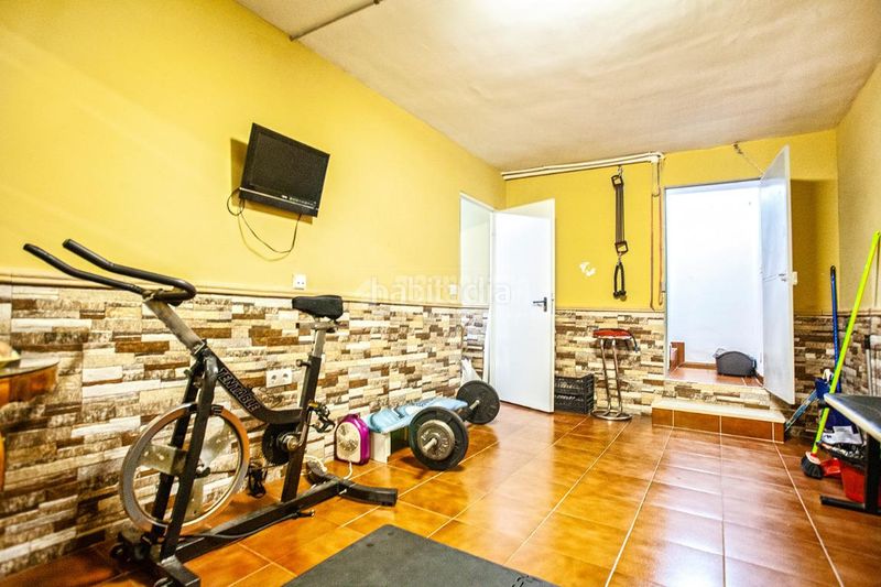 Foto d00864c5-3afd-43d6-a14c-d7bce15c9061. Casa aparellada amb calefacció aparcament piscina a Arganda del Rey