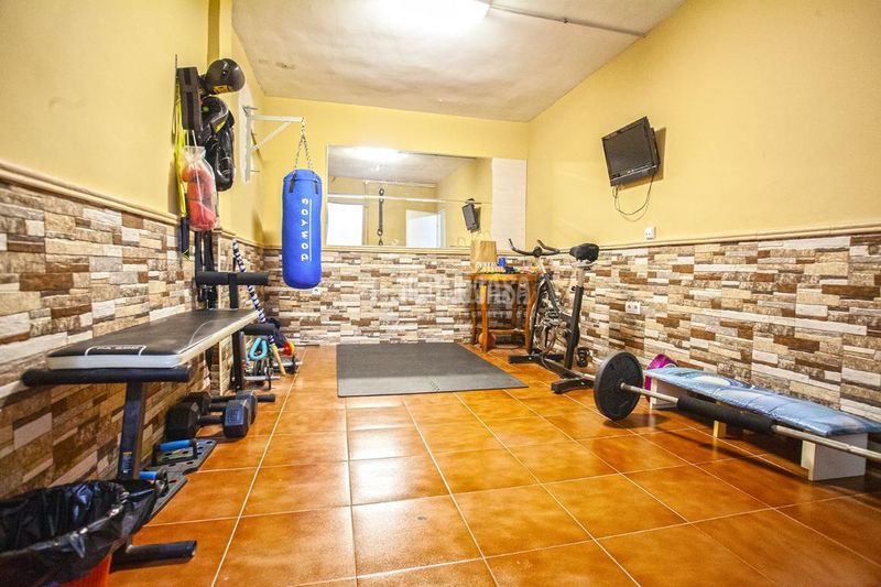 Foto e82a45b2-7db6-4c5c-a202-24b30ec54243. Casa aparellada amb calefacció aparcament piscina a Arganda del Rey