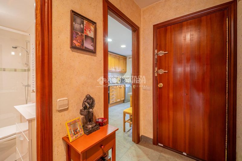 Foto 0a8fa96e-4a64-421f-9145-0c336cddf1c5. Casa aparellada a La Poveda Arganda del Rey