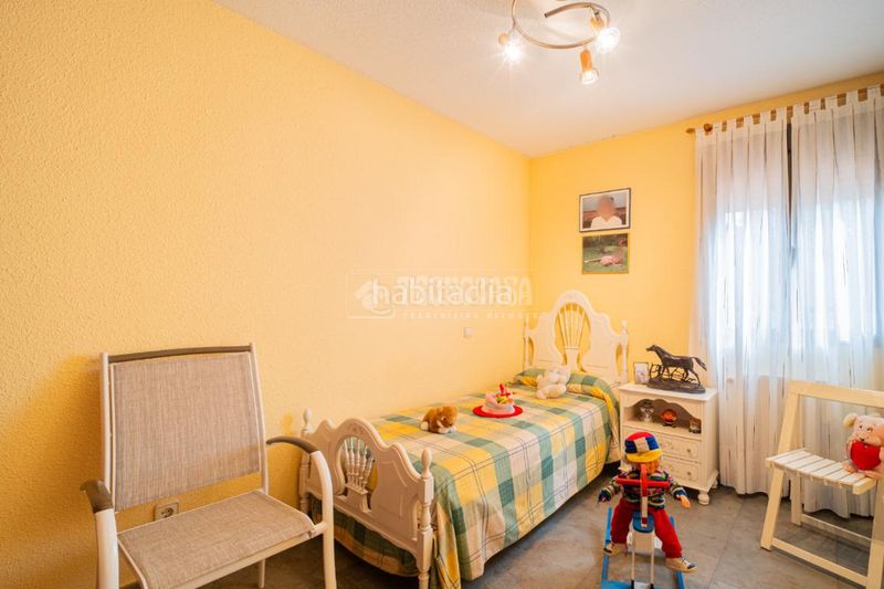 Foto 3872617a-6af5-4ea3-8888-b6327d35904a. Casa aparellada a La Poveda Arganda del Rey