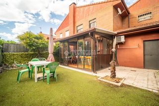 Casa bifamiliare  C. puerto de somosierra. Casa en venta en arganda del rey