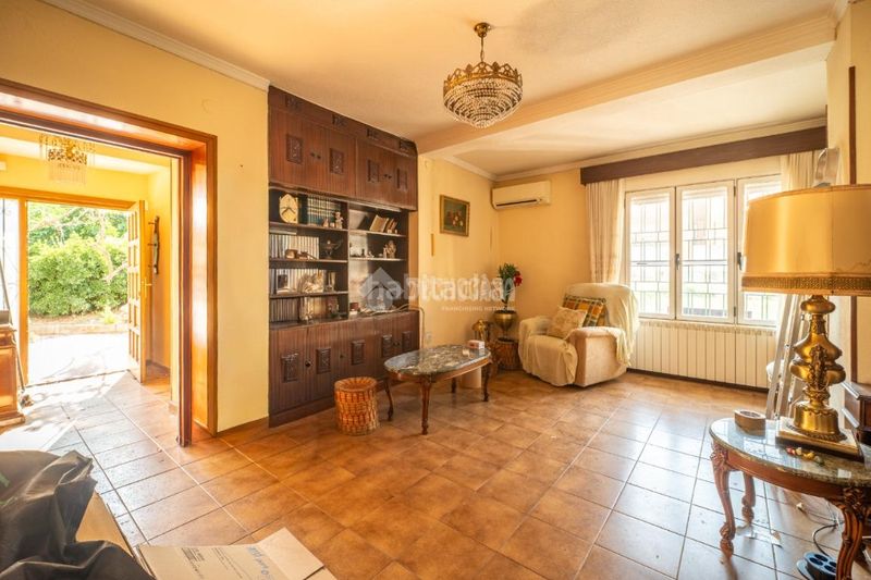 Foto 7923d9e3-2717-49a6-b682-fe894dd18658. Casa amb calefacció a La Poveda Arganda del Rey
