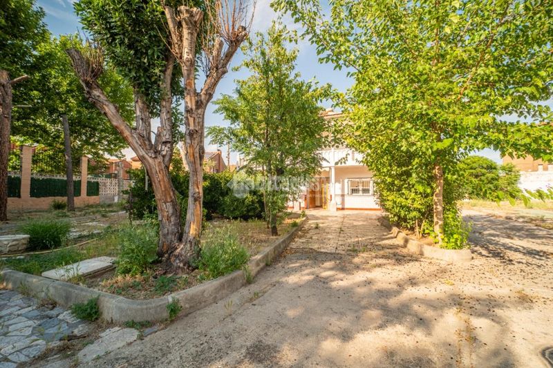 Foto a93bb4fb-56cd-473a-aaa6-1797ebe19ace. Casa amb calefacció a La Poveda Arganda del Rey
