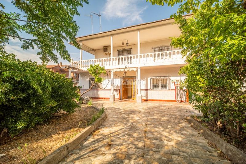 Foto b09585e3-ca22-4c3c-92f5-fdc6129e9cfe. Casa amb calefacció a La Poveda Arganda del Rey