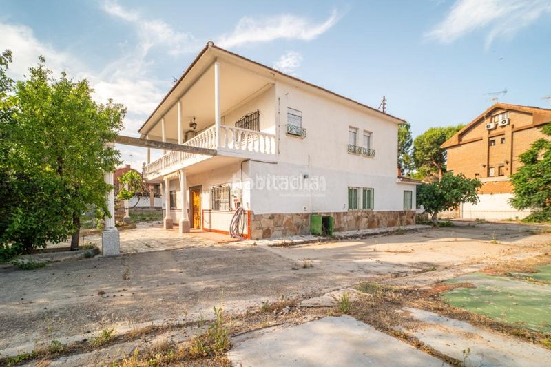 Foto d7cfbfe2-06f5-4027-bfa8-0efed4e45bdd. Casa amb calefacció a La Poveda Arganda del Rey