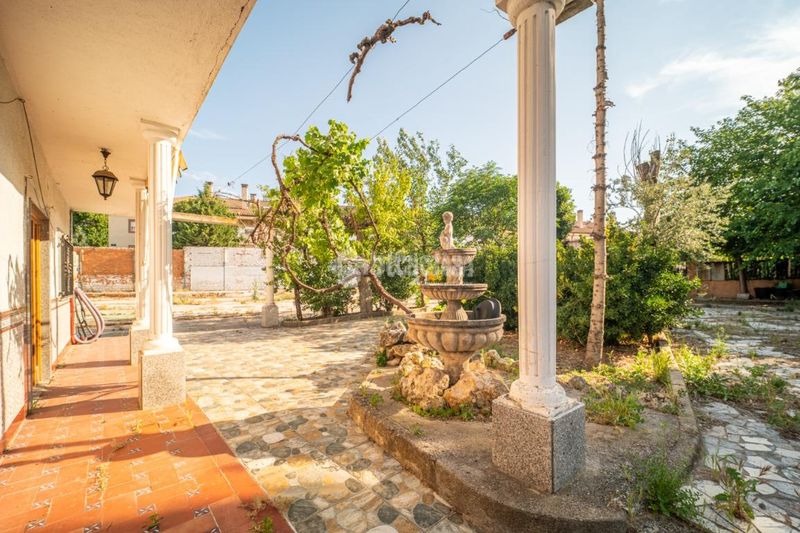 Foto f7b4fb02-b56e-4d45-8021-c753ec133b88. Casa amb calefacció a La Poveda Arganda del Rey