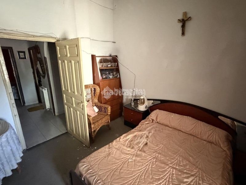 Foto 5674e1b0-c793-49ef-b885-853f576473c5. Casa aparellada amb calefacció a La Poveda Arganda del Rey