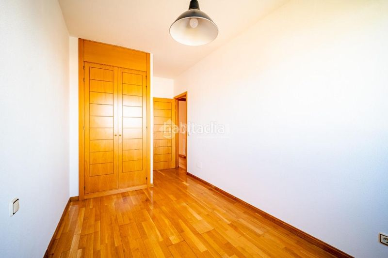 Foto d99dd5a6-e222-443c-8f8d-7223289fa62b. Pis amb calefacció aparcament a Los Villares Arganda del Rey