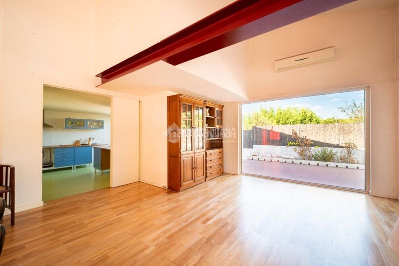 Foto e2f1d277-a1ff-4020-ba01-1b2585f942a2. Casa amb calefacció a Los Villares Arganda del Rey