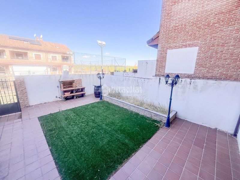Foto 4e68782c-2854-4008-a8aa-c90af06f8cb7. Casa aparellada amb calefacció aparcament piscina a Navalcarnero