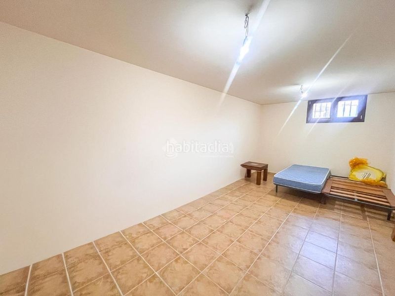 Foto ded4cfdd-0b4e-49d7-ac84-d958a6dda713. Casa aparellada amb calefacció aparcament piscina a Navalcarnero