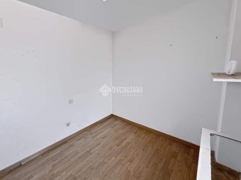 Foto b414e0cc-0dcf-4ba0-87d5-e077cd1d0385. Piso  en venta en La Dehesa - El Pinar Navalcarnero