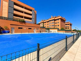 Etagenwohnung in La Dehesa - El Pinar. Piso en venta en navalcarnero