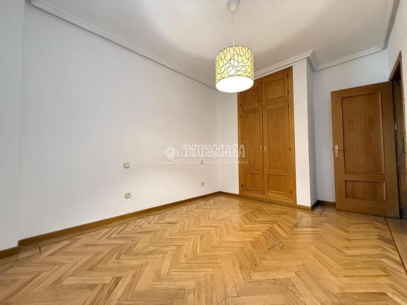 Foto 11d7e488-fee3-4b9d-847a-e66ec6e25231. Piso  en venta en Canillas Madrid