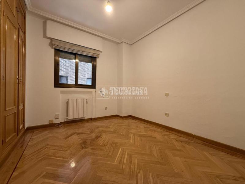 Foto 1b3dd9de-7dff-4542-a2a2-4b72d1282e2c. Piso  en venta en Canillas Madrid