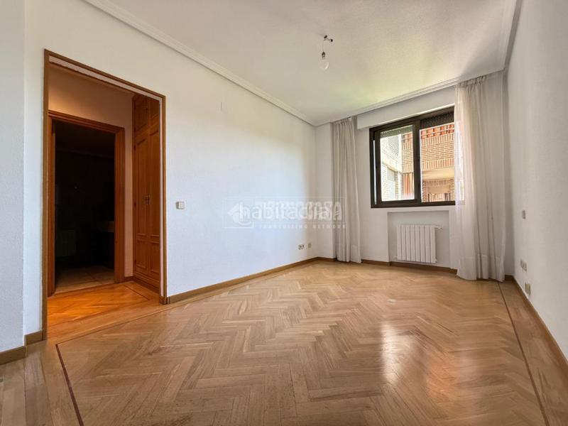 Foto cf41313d-3199-444f-a414-8e8c93fe978c. Piso  en venta en Canillas Madrid