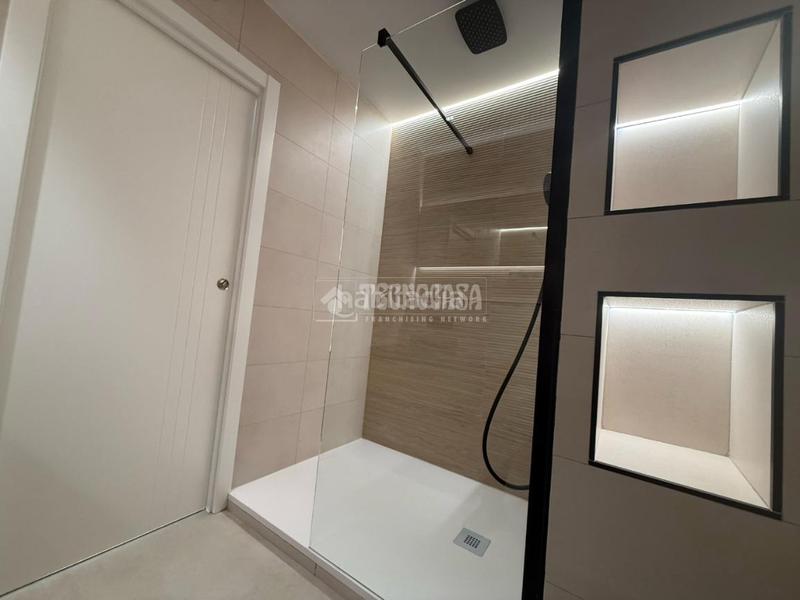 Foto 8b448460-f77d-495f-9610-26715750095c. Piso  en venta en Pinar del Rey Madrid