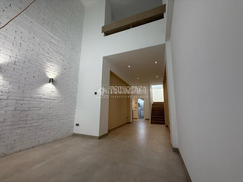 Foto bdf7b354-ba03-4f4c-9322-eb4210b9ee09. Piso  en venta en Pinar del Rey Madrid