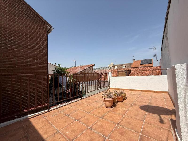 Foto 0146208d-e110-4600-85aa-7e3edb3b6434. Casa aparellada amb calefacció a Valdebebas - Valdefuentes Madrid