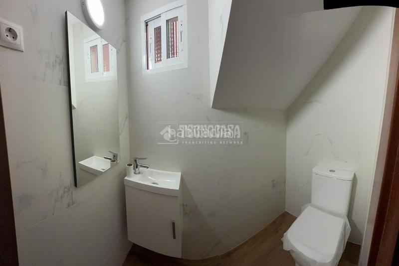 Foto 6b04ba3a-f137-4982-9557-ea982cedad86. Casa aparellada amb calefacció a Valdebebas - Valdefuentes Madrid