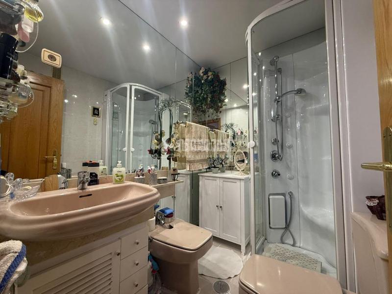 Foto 9d1d81f0-12d8-40d4-9b70-65094d1f4099. Etagenwohnung mit heizung in Pinar del Rey Madrid