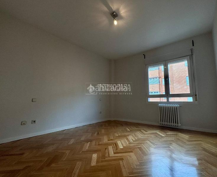 Foto 554c96de-b21d-4174-b1bf-97992afc60e9. Alquiler piso  en alquiler en Pinar del Rey Madrid