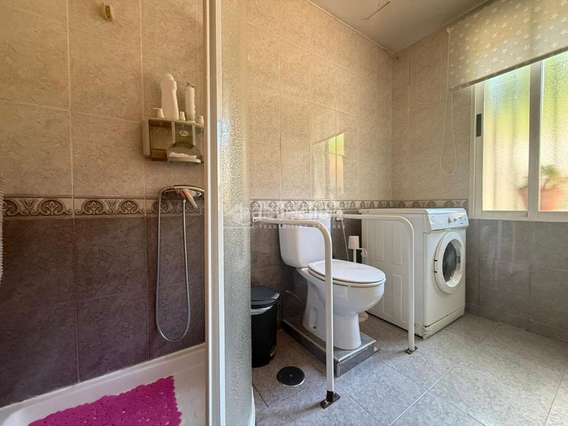 Foto eb31ad46-f511-4290-bdd8-cdf6aa9745ce. Casa amb calefacció aparcament a Pinar del Rey Madrid