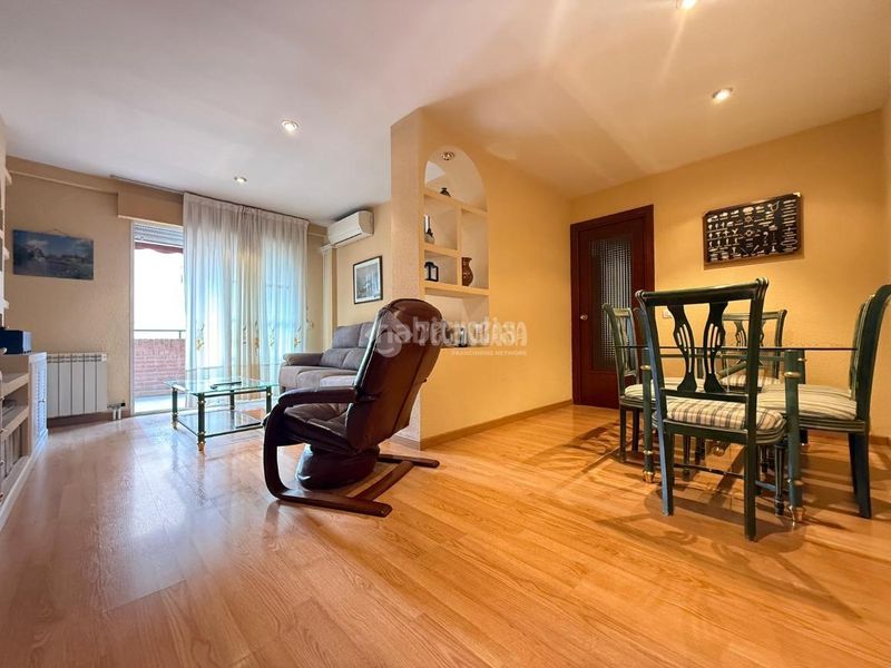 Foto 4e3f3275-4dd9-4aa1-bb33-fa911c712436. Pis a Pinar del Rey Madrid