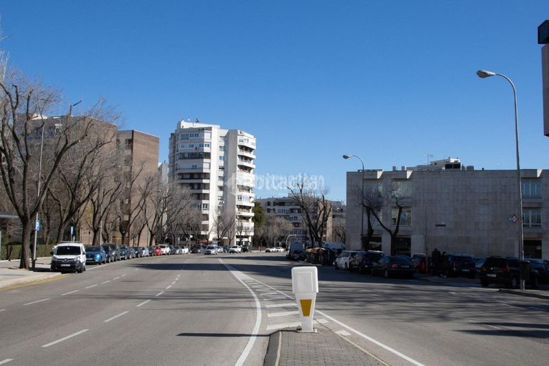 Foto b130a753-9731-4d5e-9440-3f7a64e304d6. Pis amb calefacció a Canillas Madrid