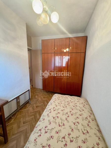 Foto 602e4e59-26e8-444e-acd5-d3a6de7f4d2f. Pis a Ambroz Madrid