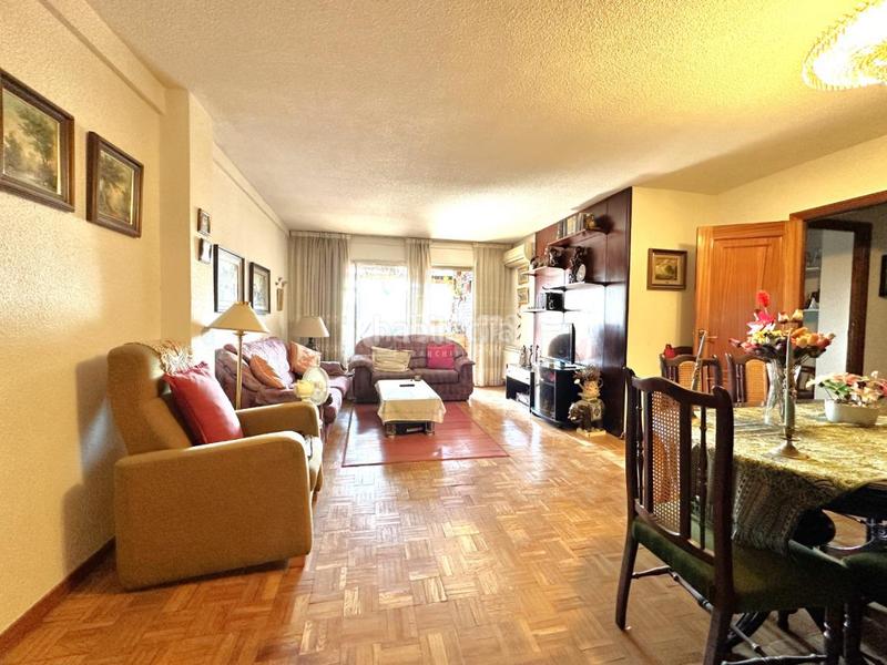 Foto bdce2d23-3f91-47ae-b8bf-5664de554b38. Pis amb calefacció aparcament a Centro Móstoles