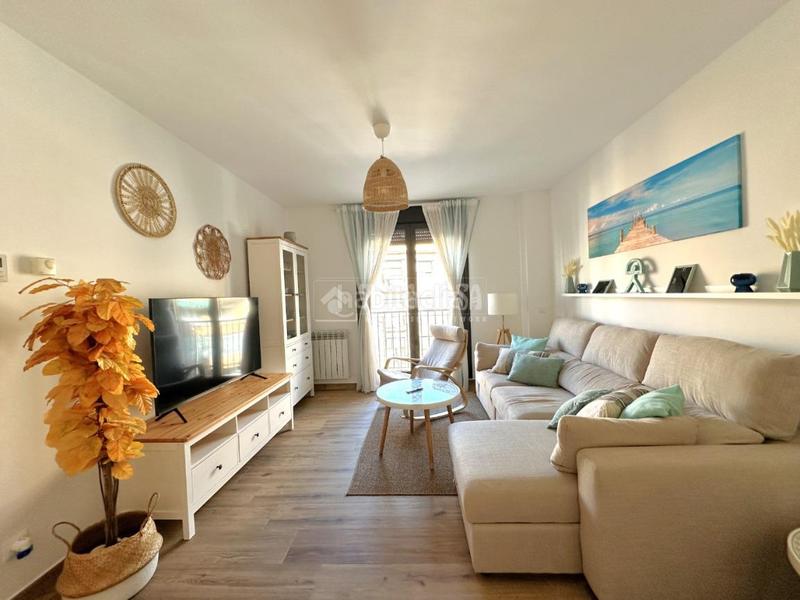 Foto 08092f0c-35a5-42ab-ae62-5d5da63c7a9d. Pis amb calefacció aparcament a Centro Móstoles