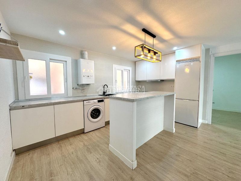 Foto b5bf585d-982d-4149-b6ac-d721af556990. Rent flat with heating in Centro Móstoles