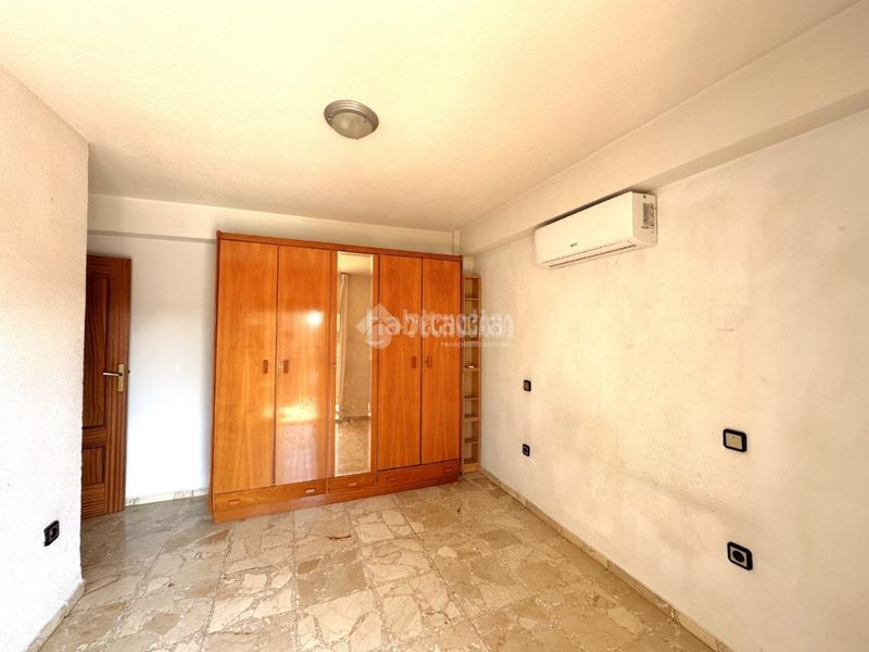 Foto 1a7b99e8-3c2a-412f-ac8d-e557825edb89. Flat with heating parking in Centro Móstoles