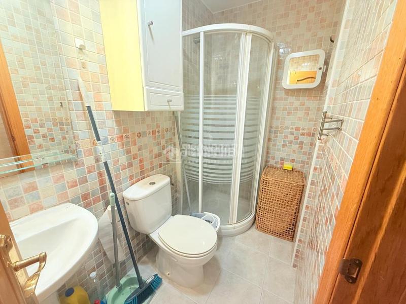 Foto b9d9ac80-ed6d-470d-8b3f-786e3d3e2daf. Etagenwohnung mit heizung in Hispanoamérica-Comunidades Valdemoro