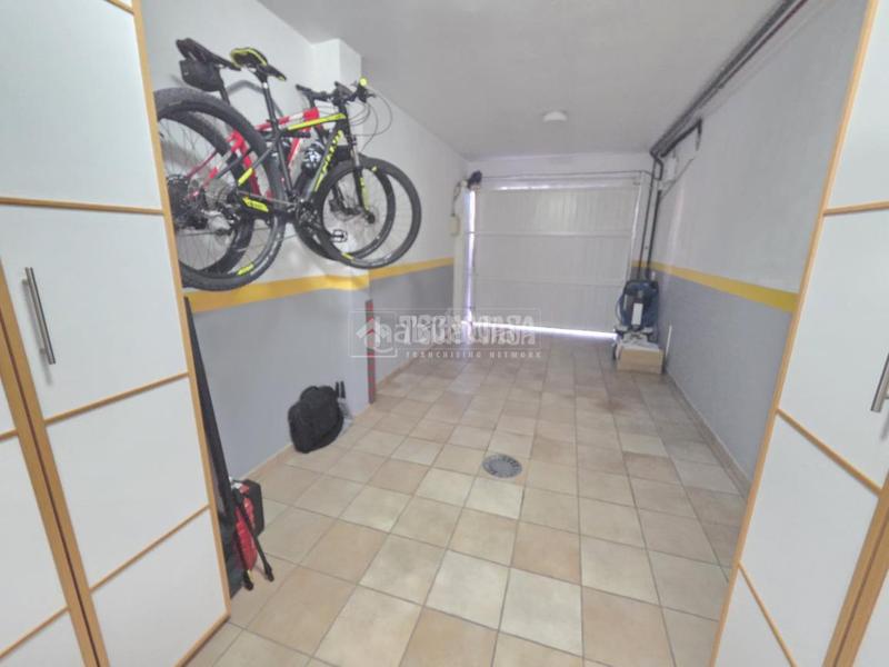 Foto 3591fd45-a76b-435b-93b8-cfcd0ea5db7a. Casa pareada casa en venta en Hispanoamérica-Comunidades Valdemoro
