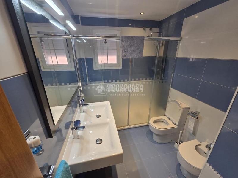 Foto a8029858-dfd0-4814-ae0d-9351a01662a6. Casa pareada casa en venta en Hispanoamérica-Comunidades Valdemoro