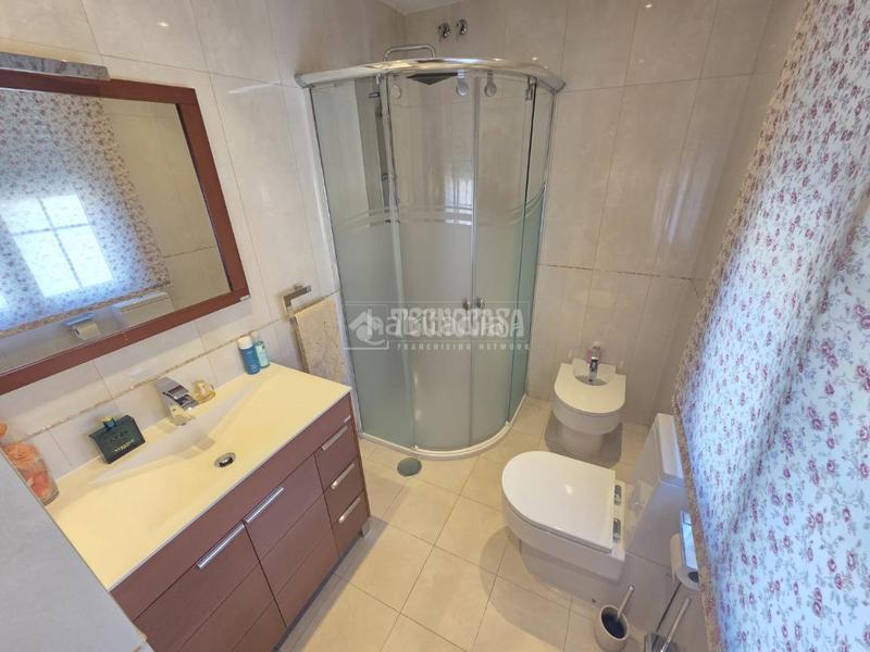 Foto d025f472-e699-4981-b8f0-ee579860d8f8. Casa pareada casa en venta en Hispanoamérica-Comunidades Valdemoro